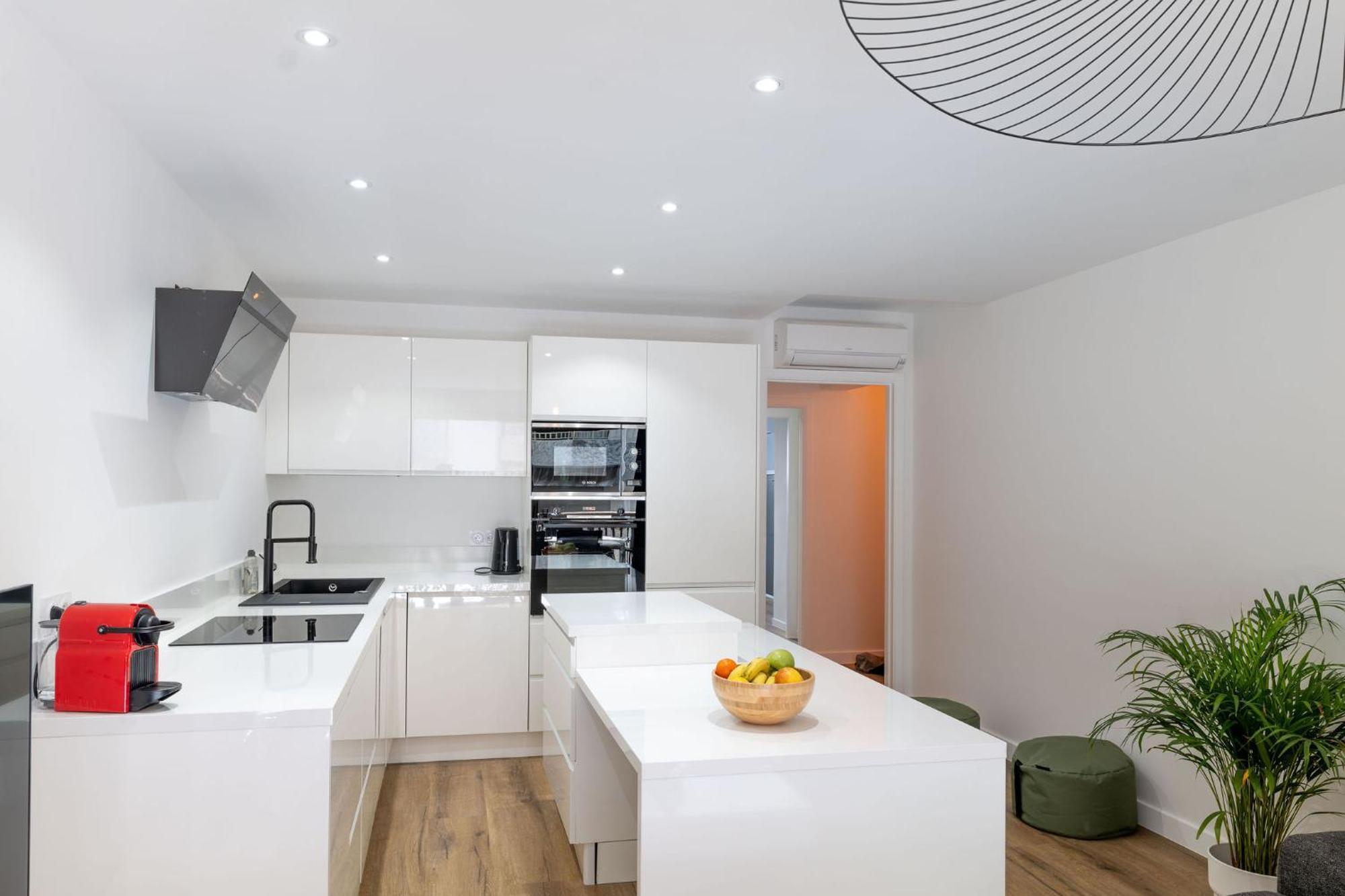 אנטיב Somptueux Appartement 20M Plages Avec Vue Mer מראה חיצוני תמונה